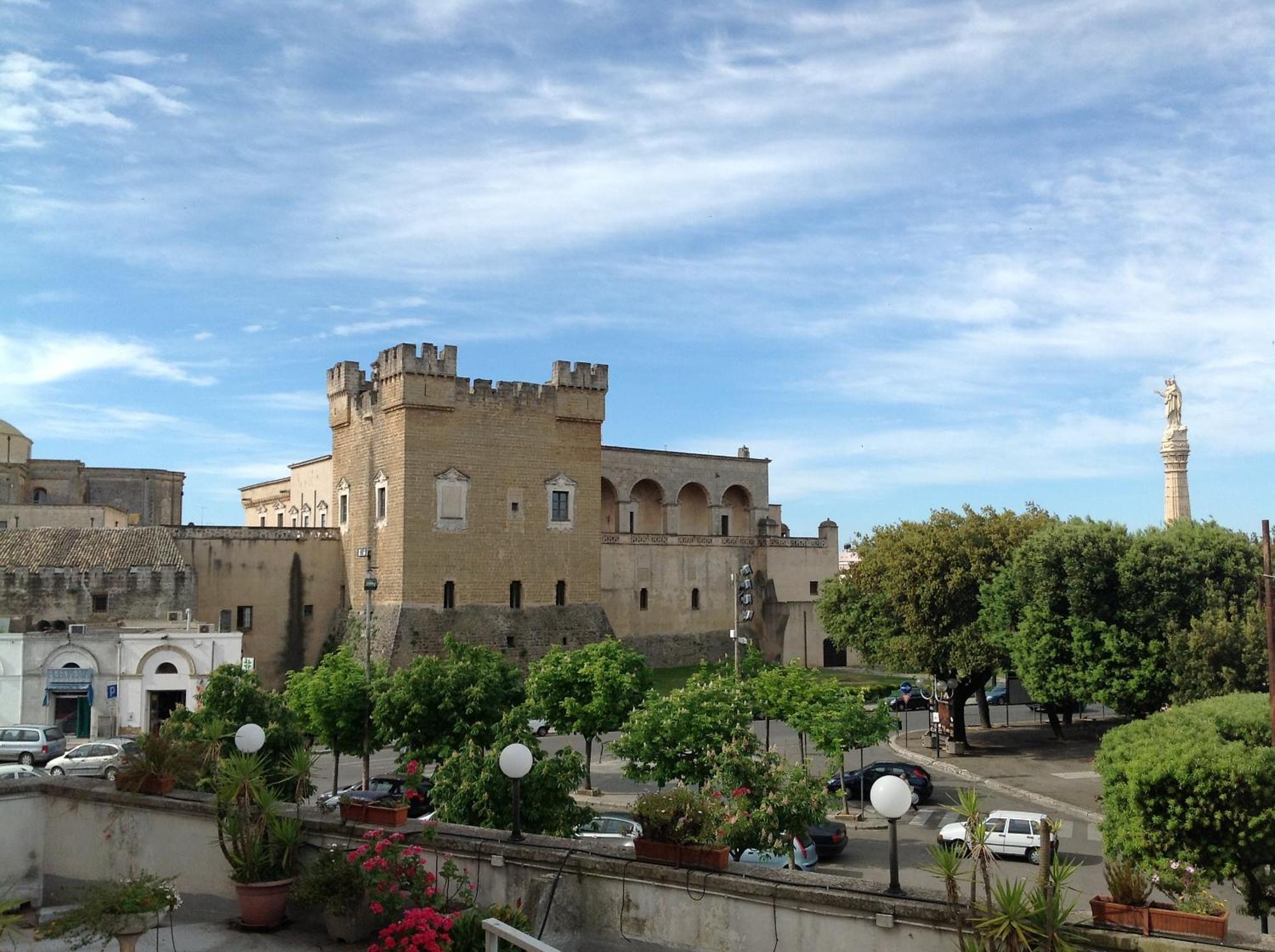 Hotel Castello Mesagne Exterior foto
